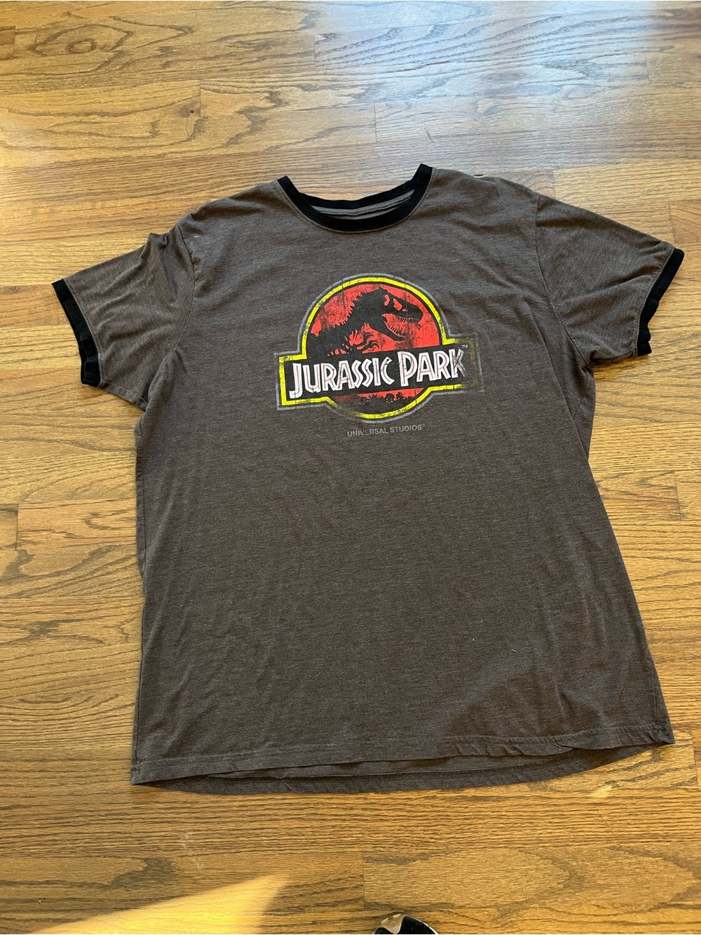 Men’s Jurassic Park Graphic Ringer Tee shirt Gray with Black Trim Sz 2XL 80’s